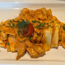 Tagliatelle con manzo